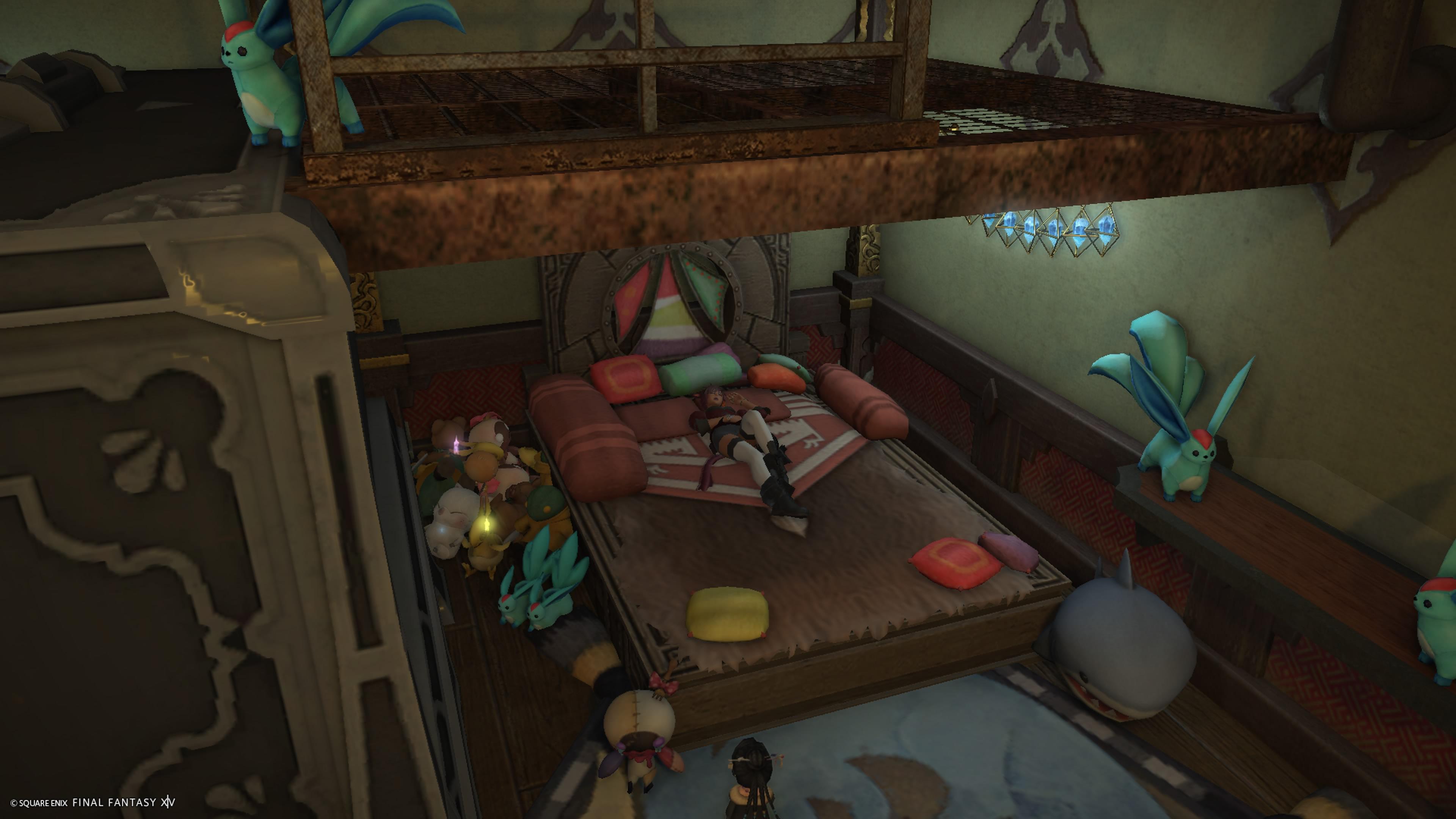 A miquo'te sleeping in a large bed, surrounded by plenty of pillows and plushies