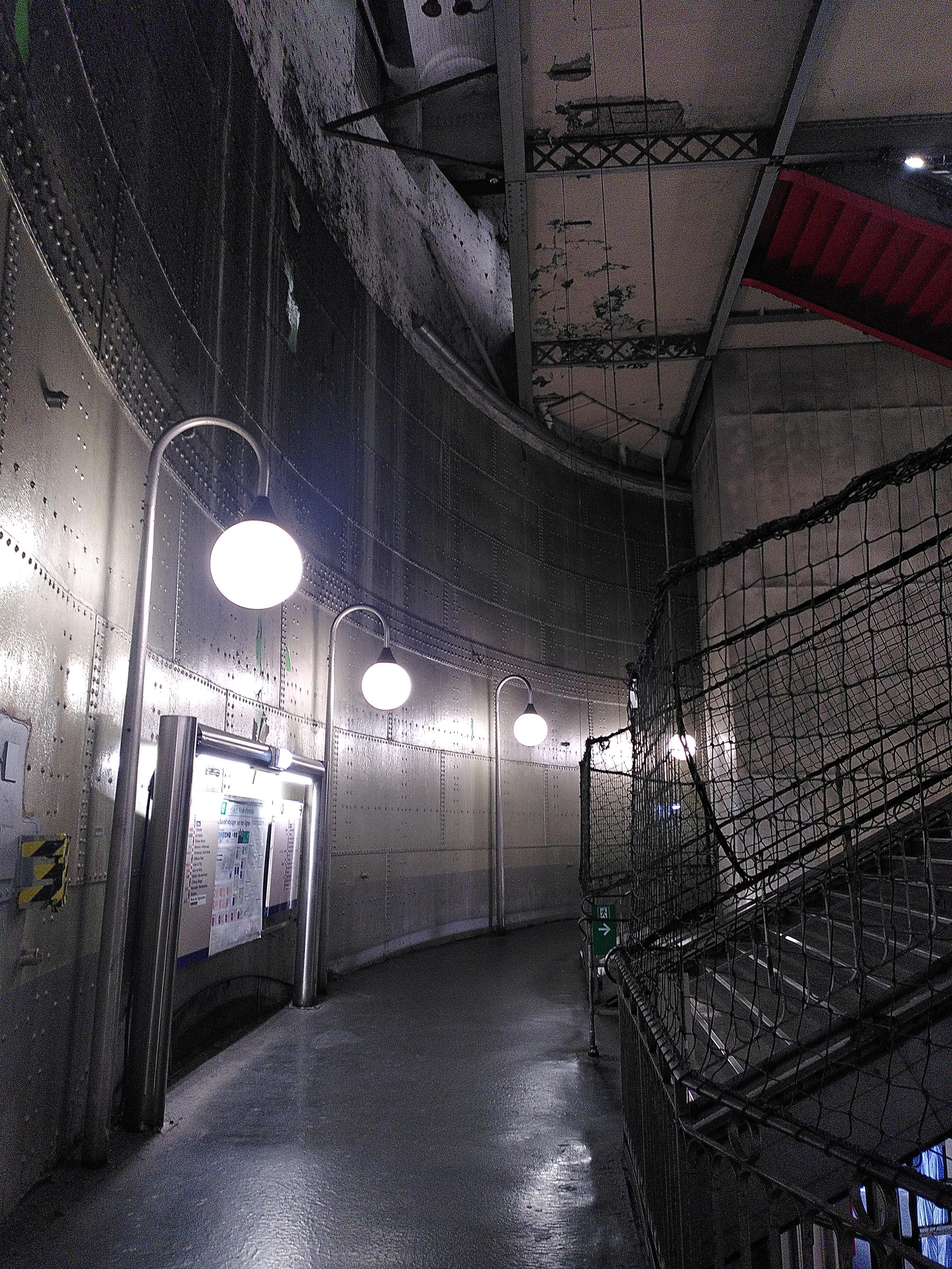 Photography of parisian subway station Cité.